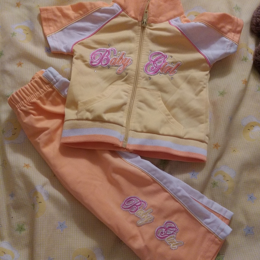 Baby girl 12 mo set